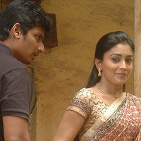 Tamil film  Rowthiram stills | Picture 35162